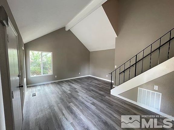 3rd image of 3928 Pheasant Dr