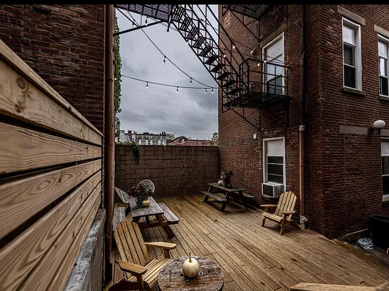 105 E Clifton Ave — Photo 14