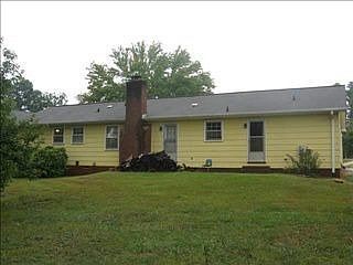 1st image of 102 Tennyson Ct
