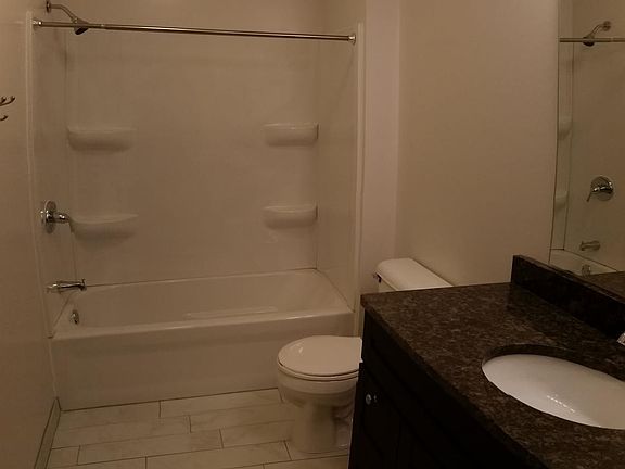 4th image of 715 9th Ave SE