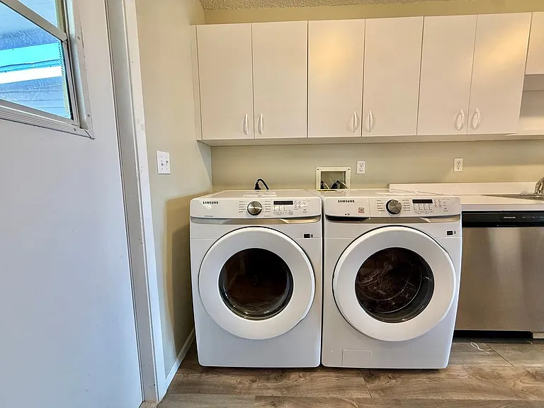 350 Winter Ridge Blvd — Photo 16
