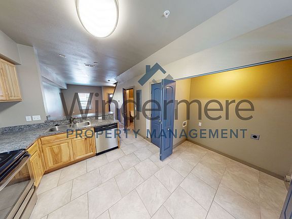 5th image of 75 SW Silverstar Ln #7