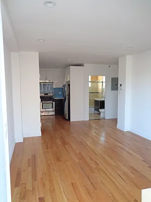Rented by Bahar Management | media 25