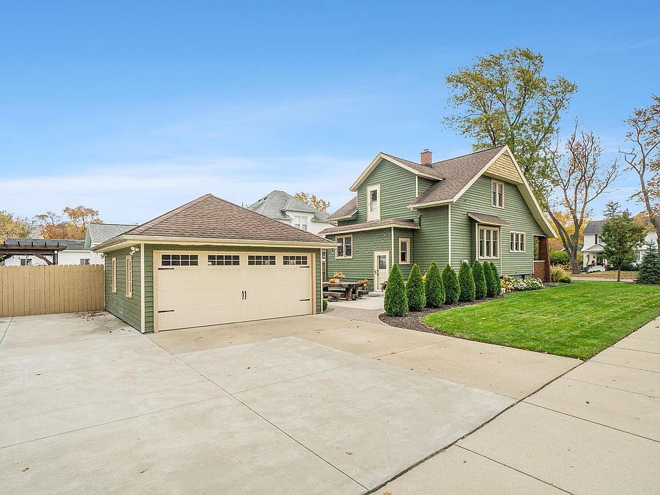 505 E Central Ave, Zeeland, MI 49464 Zillow
