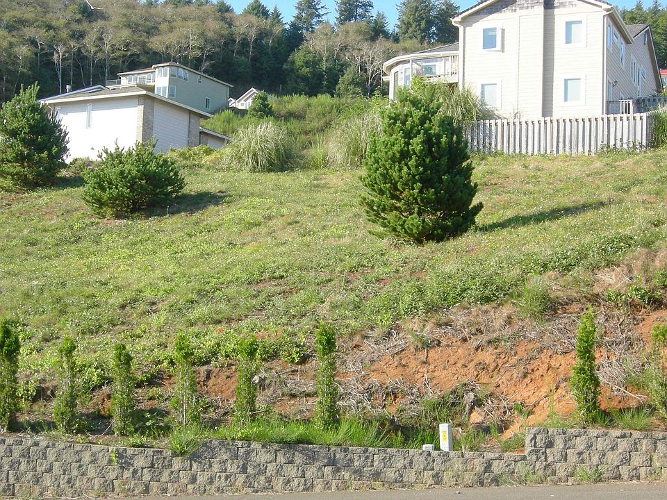 Large .23 acre Homesite