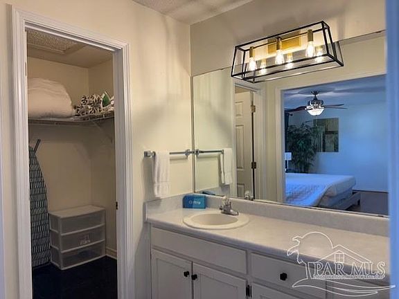 2nd image of 3201 Birdseye Cir