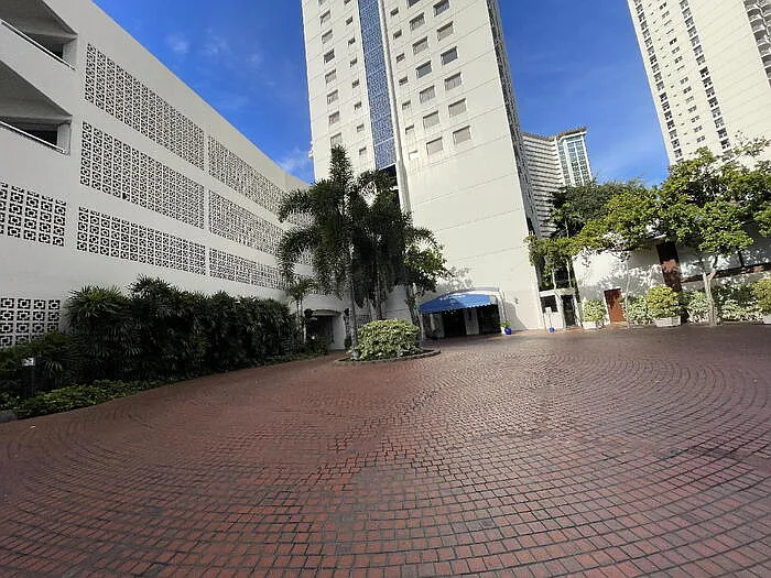 1 bed, 1.0 bath, $2,445 — Photo 1