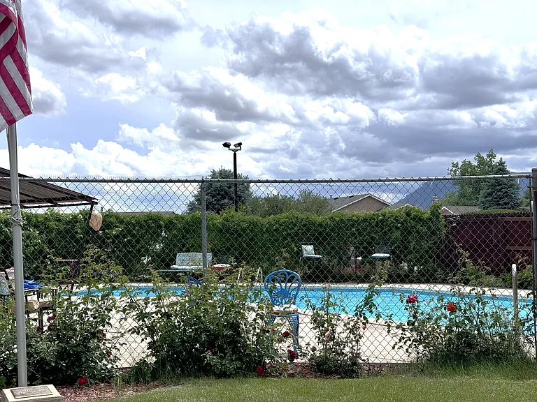 434 Valley Hi Cir #B24 — Photo 30
