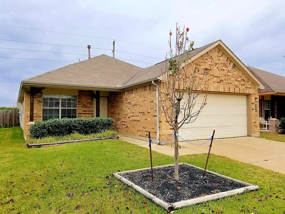 1st image of 24630 Lakecrest Village Dr