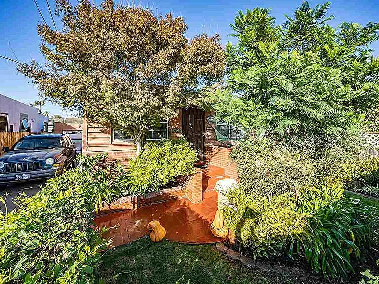 2629 Ohio Ave photo 1