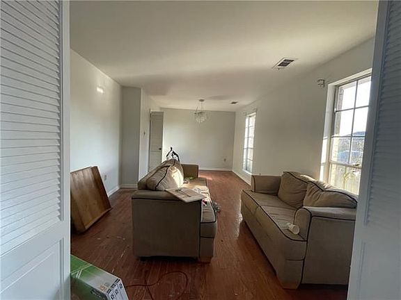 3rd image of 75 Lucaya Dr