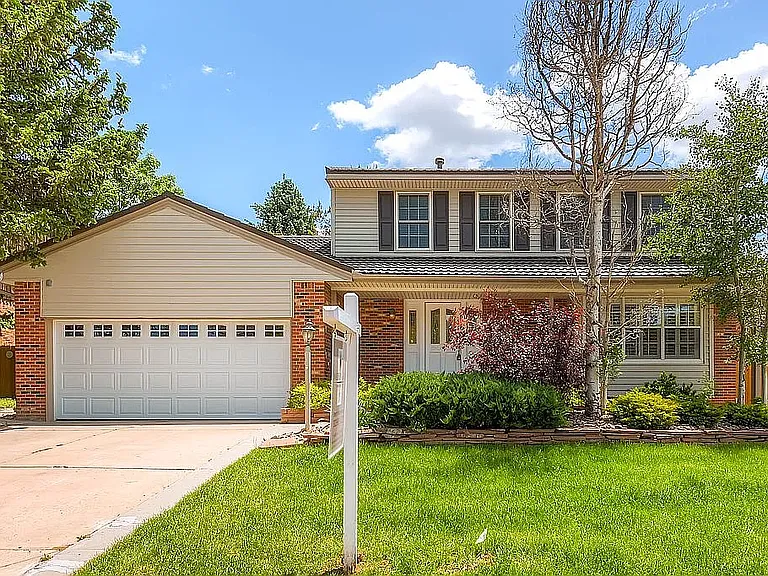 6030 S Lima Way — Photo 2