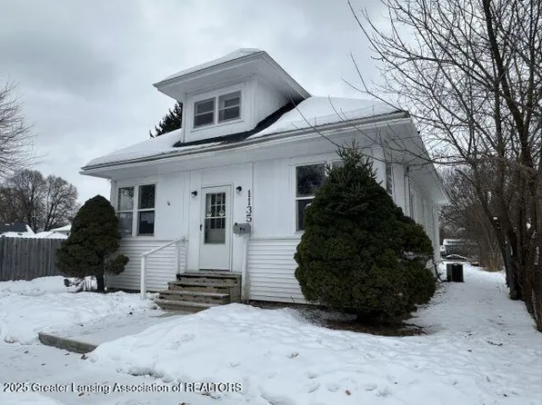 1135 Hamilton St, Jackson, MI 49202