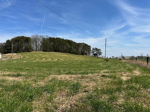 3rd image of 1711 Bradley Wyatt Rd
