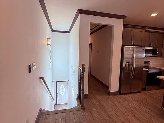 4th image of 1437 Music St