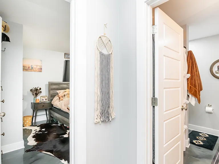 1422 E Elm St #2 — Photo 12