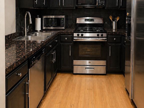 4th image of 5151 Balboa Blvd #300