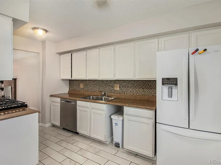 6380 E Wesley Ave — Photo 5