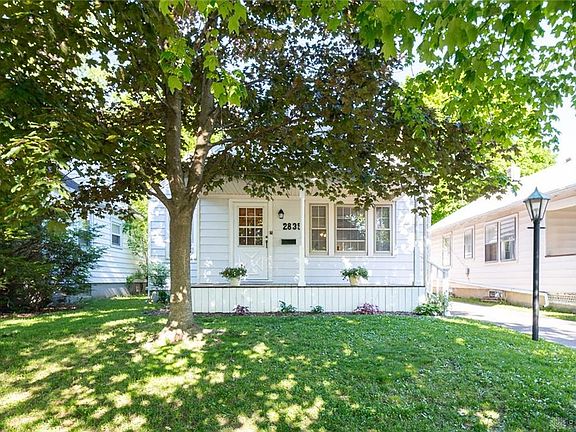 2nd image of 2835 Hazel Ave