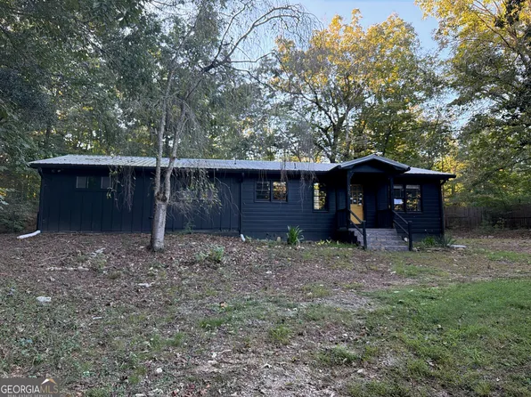 3175 Wallace Lake Rd, Douglasville, GA 30135