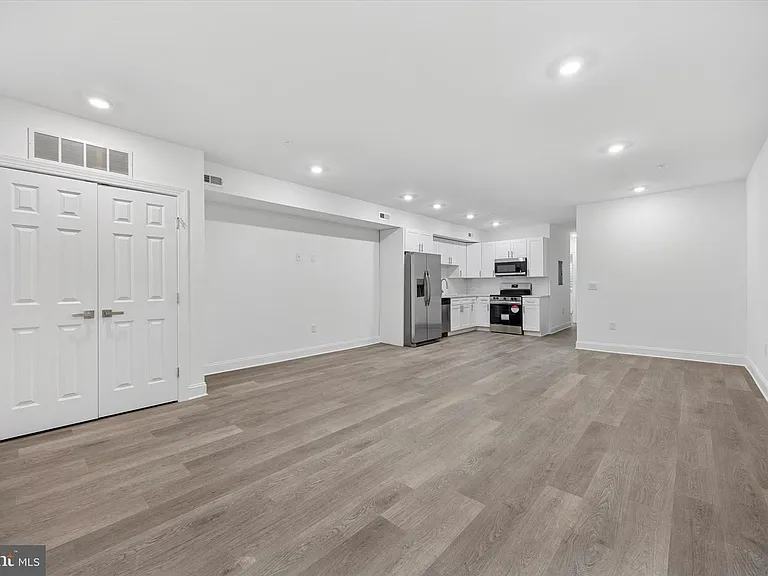838 S 51st St #2 — Photo 3