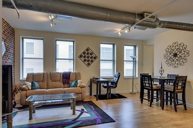 2nd image of 700 Church St APT 206