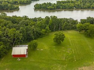 1113 E Robertson Rd, Castalian Springs, TN 37031