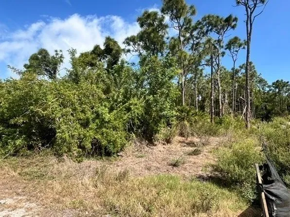 6242 Fuller Dr, Bokeelia, FL 33922
