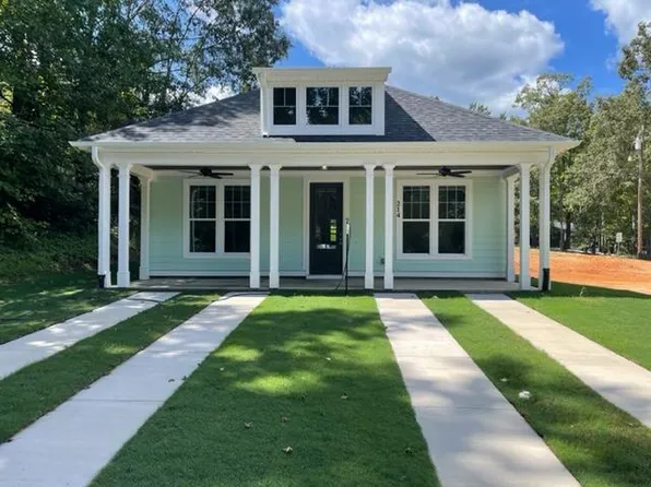 214 Forest Dr, Travelers Rest, SC 29690