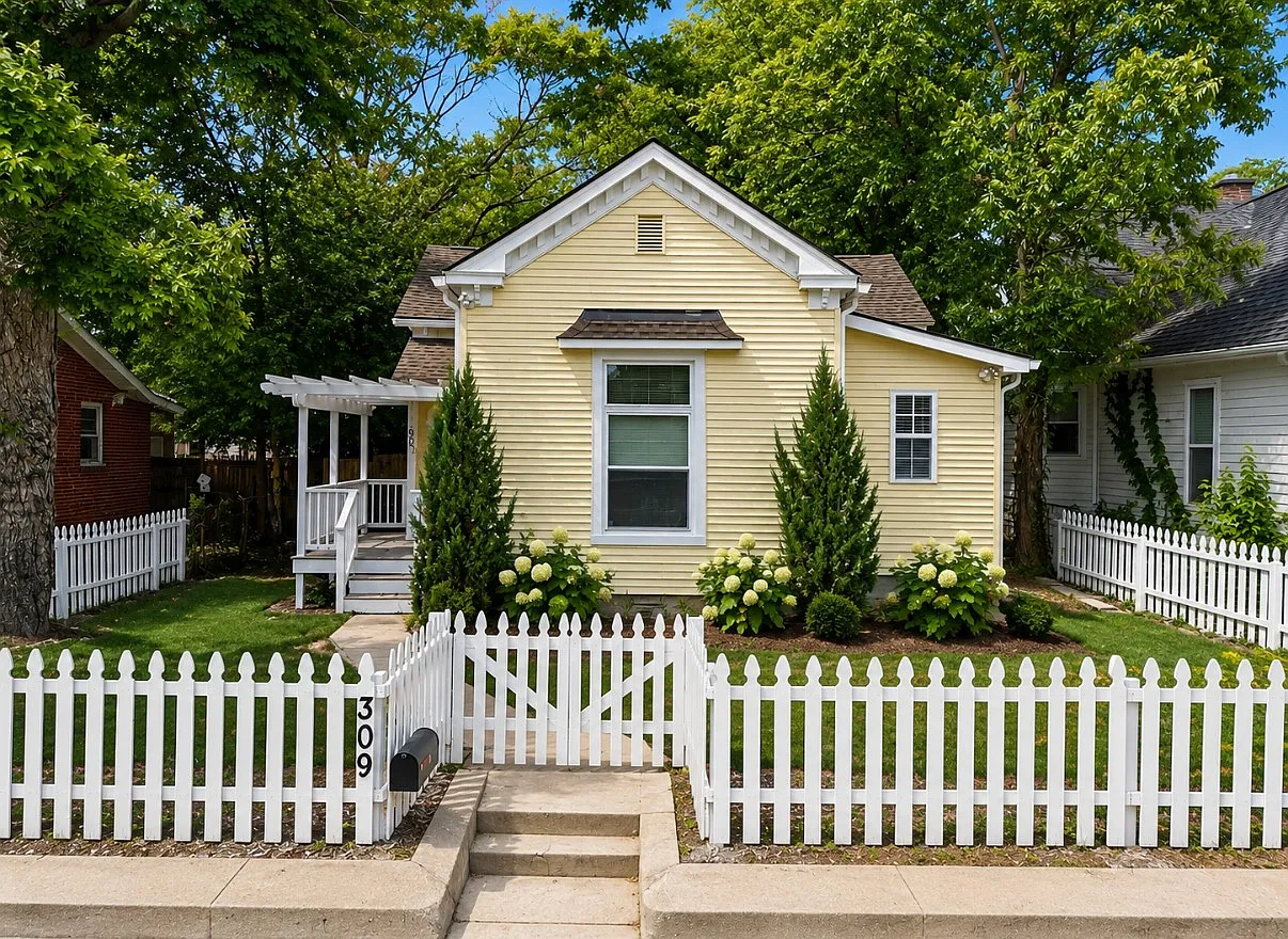 3 bed, 2.0 bath, 1334 sqft, $3,500 — Photo 1