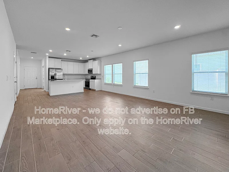 3 bed, 2.0 bath, 1712 sqft, $2,195 — Photo 4