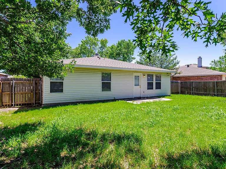 4606 Green Meadow Dr — Photo 24