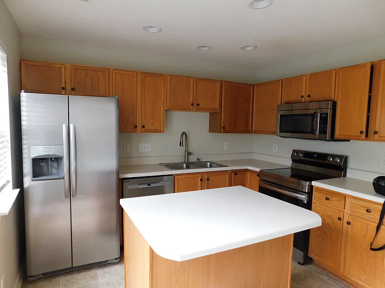 1147 Oak Blossom Way #1147 — Photo 1