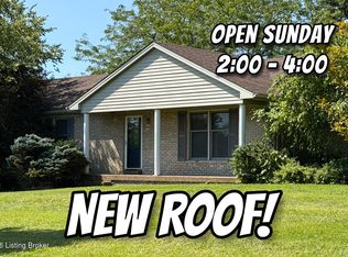 25 Valleyview Dr, Fisherville, KY 40023