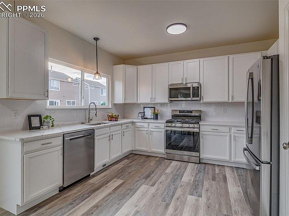 3rd image of 7565 Stephenville Rd