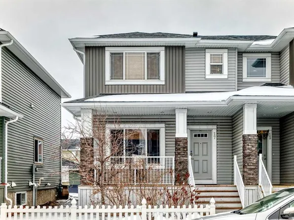 17 N Redstone Cmn NE, Calgary, AB T3N 0K3