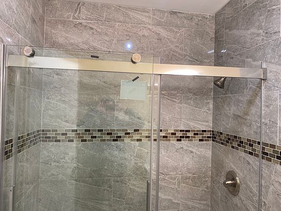 4th image of 5573 Eagles Ln APT 3
