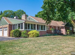 685 Blanch Ave, Norwood, NJ 07648