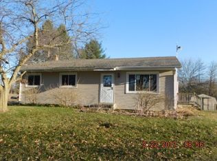 15948 Behling Rd, Albion, MI 49224