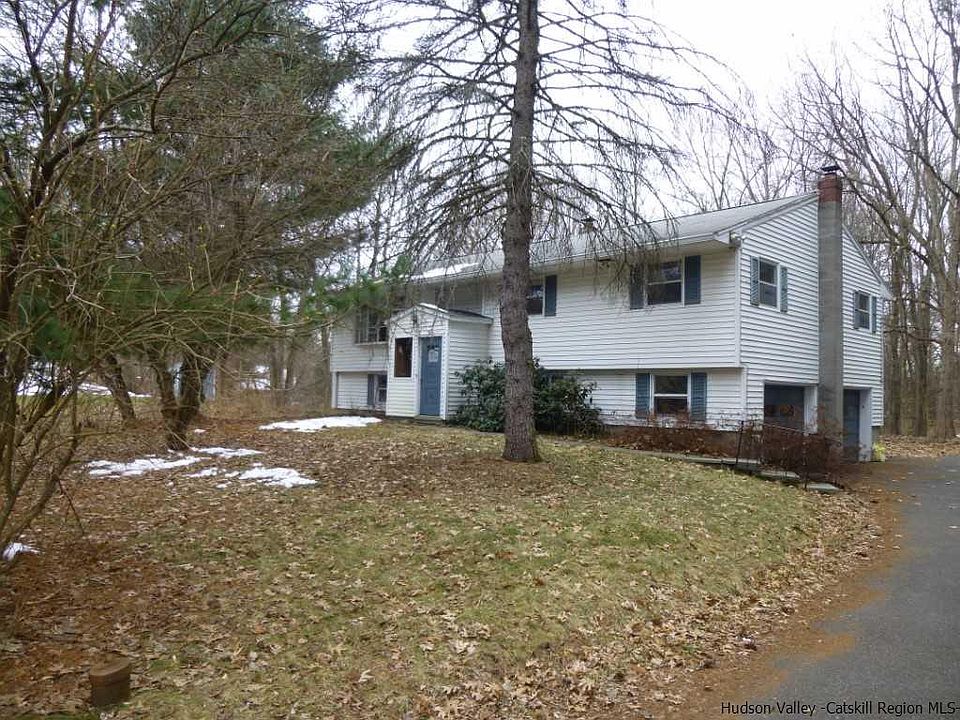 1st image of 21 Holland Ln