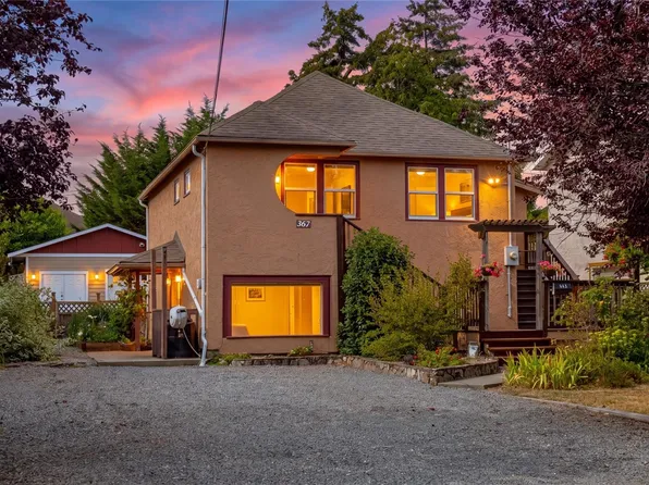 367 Vincent Ave, Saanich, BC V9A 2G8