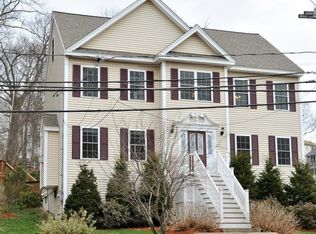 70 Peach Orchard Rd, Burlington, MA 01803