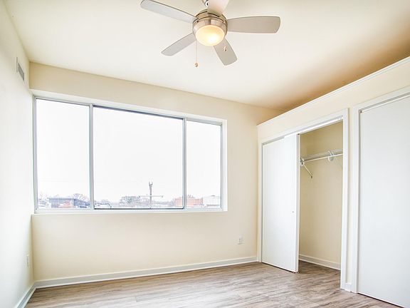 5th image of 1312 Bainbridge St #201