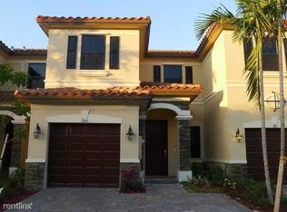 3319 W 90th Ter, Hialeah, FL 33018