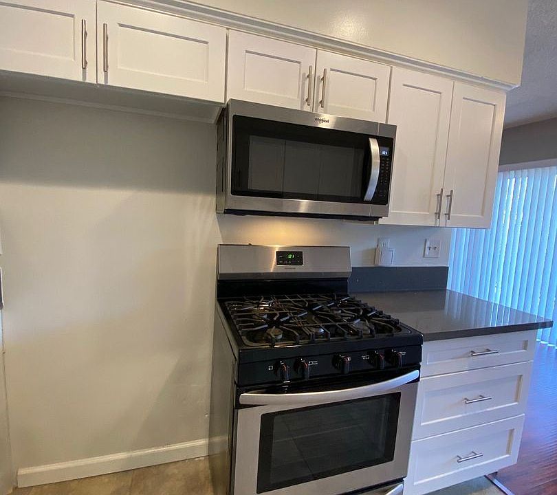 1st image of 1421 College View Dr APT 26