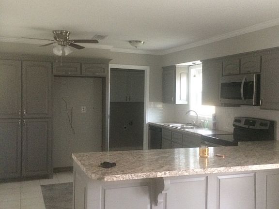 2nd image of 18 Camellia Dr