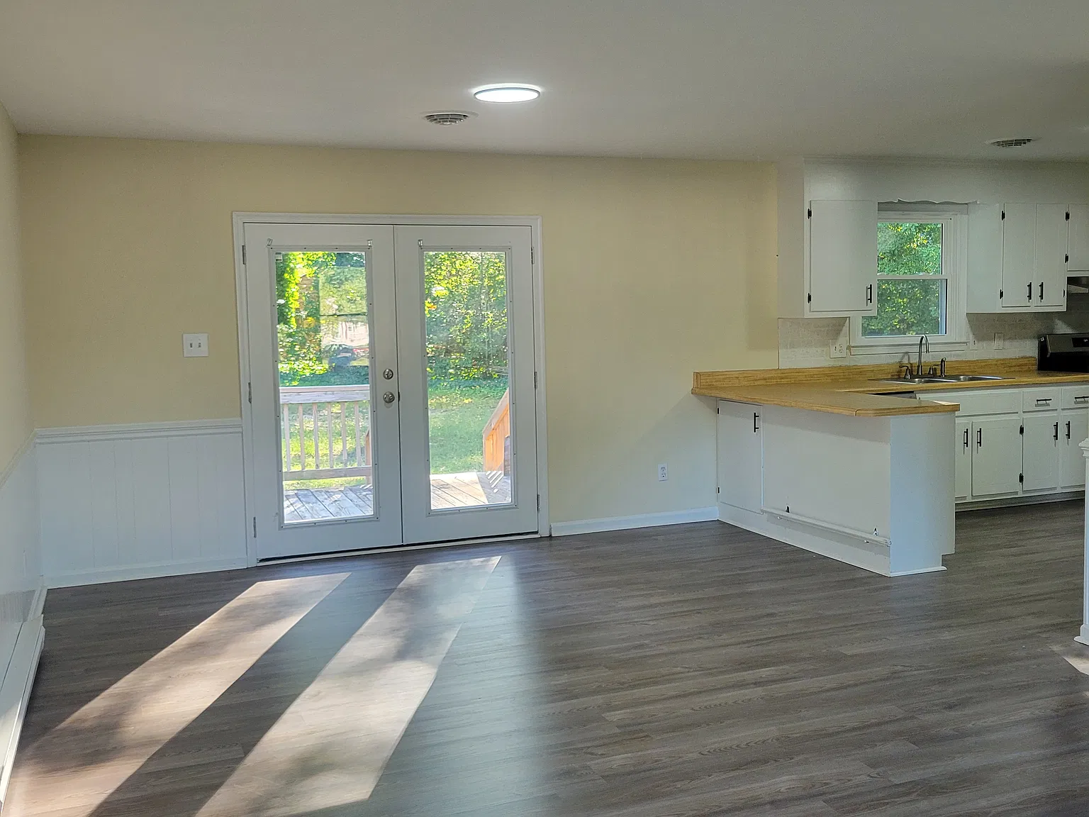3 bed, 1.5 bath, 1150 sqft, $1,950 — Photo 4