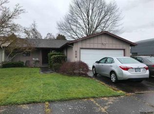 205 Honeysuckle St, Lebanon, OR 97355