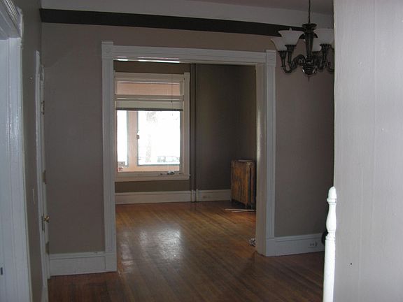 5th image of 3212 1st Ave S #2