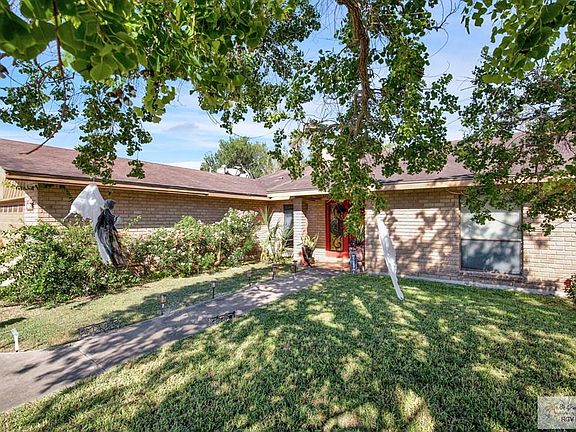 3rd image of 4564 Lakeway Dr